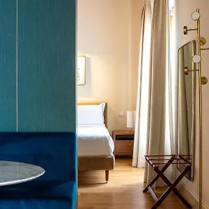 https://sentho-roma.it-romehotels.com