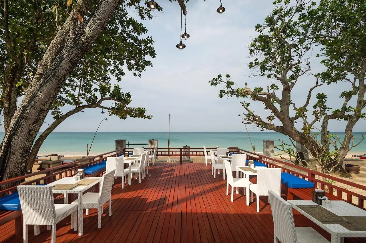 Lanta Sand Resort & Spa Koh Lanta 4*,